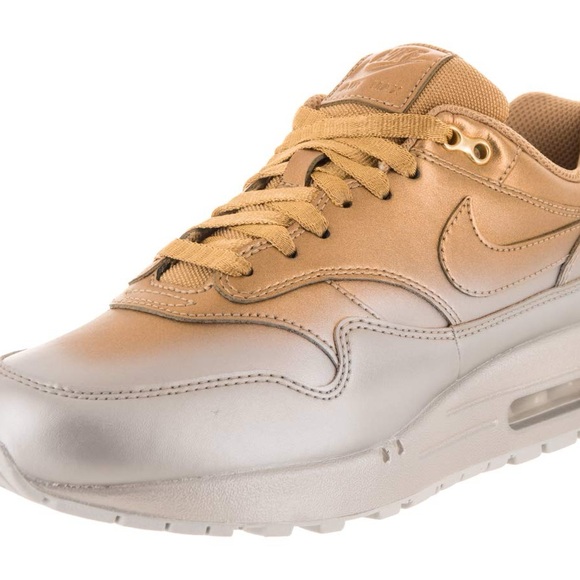 Nike Women's Air Max 1 LX - Metallic Gold & Silver - Picture 1 of 9